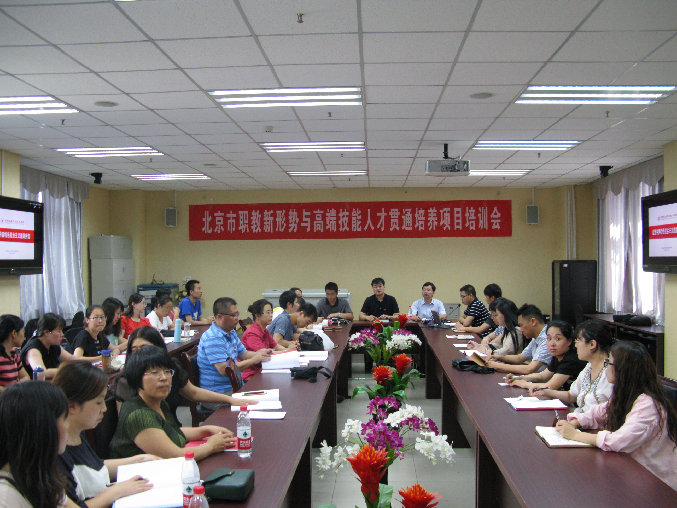 cdaeb7786a0246bebb8c449773f8b328.jpg