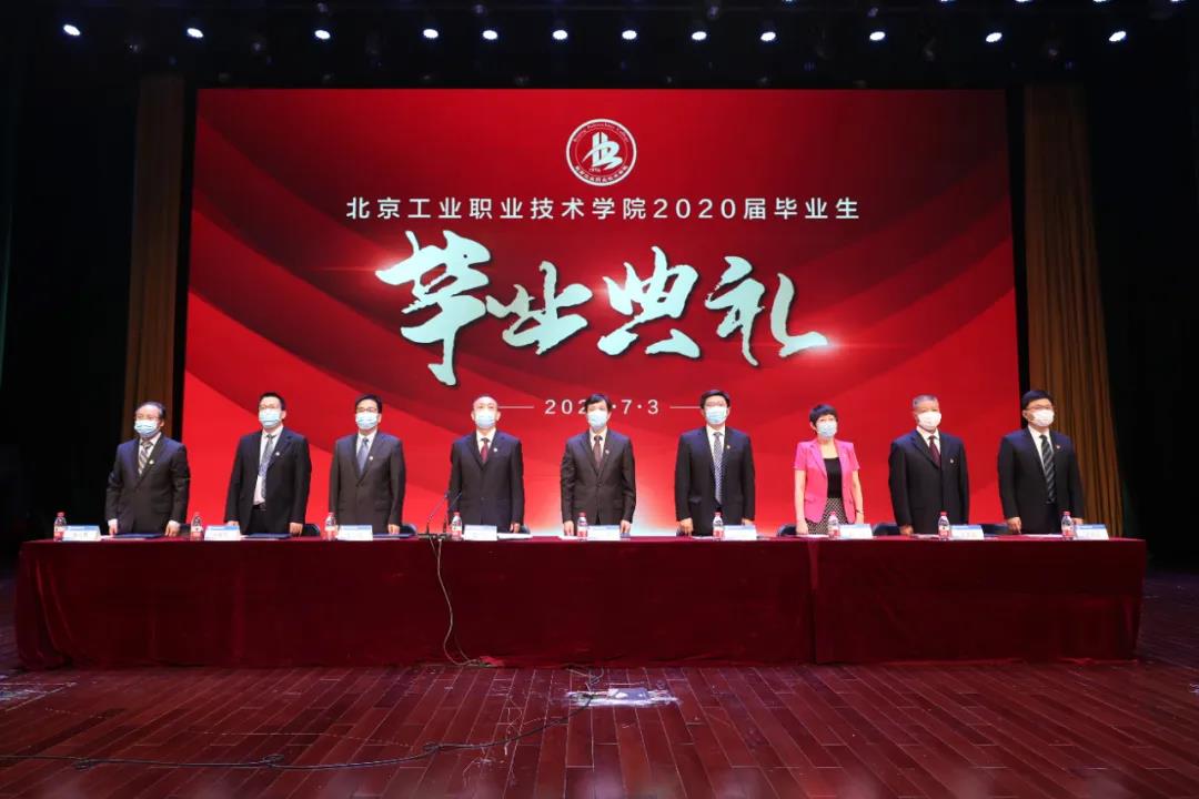 8cce143d28d84e72ab419e2e1b2c2bf3.jpg