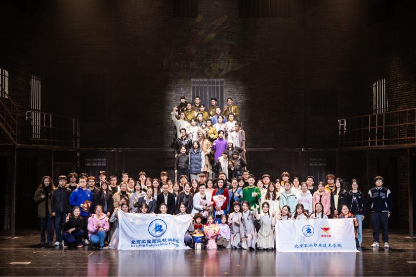 b820e31f08bf46f5a7bd497671416aa2.png b820e31f08bf46f5a7bd497671416aa2.png